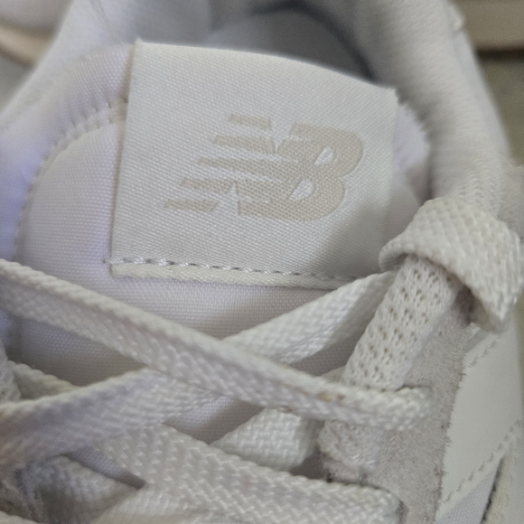 New Balance 237 - Picture 11 of 15